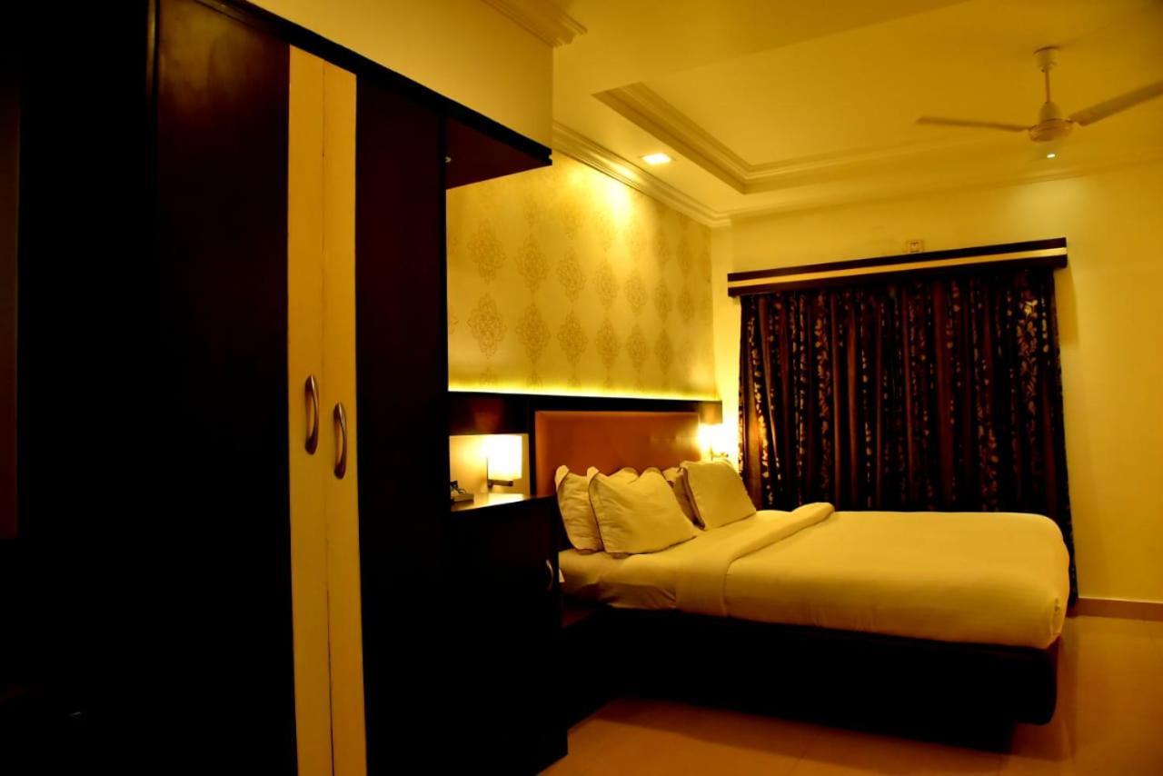 The Grand Krishna Luxury Hotel Chikmagalūr Exterior foto