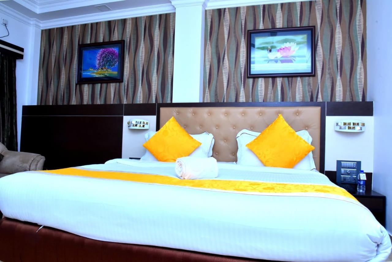 The Grand Krishna Luxury Hotel Chikmagalūr Exterior foto